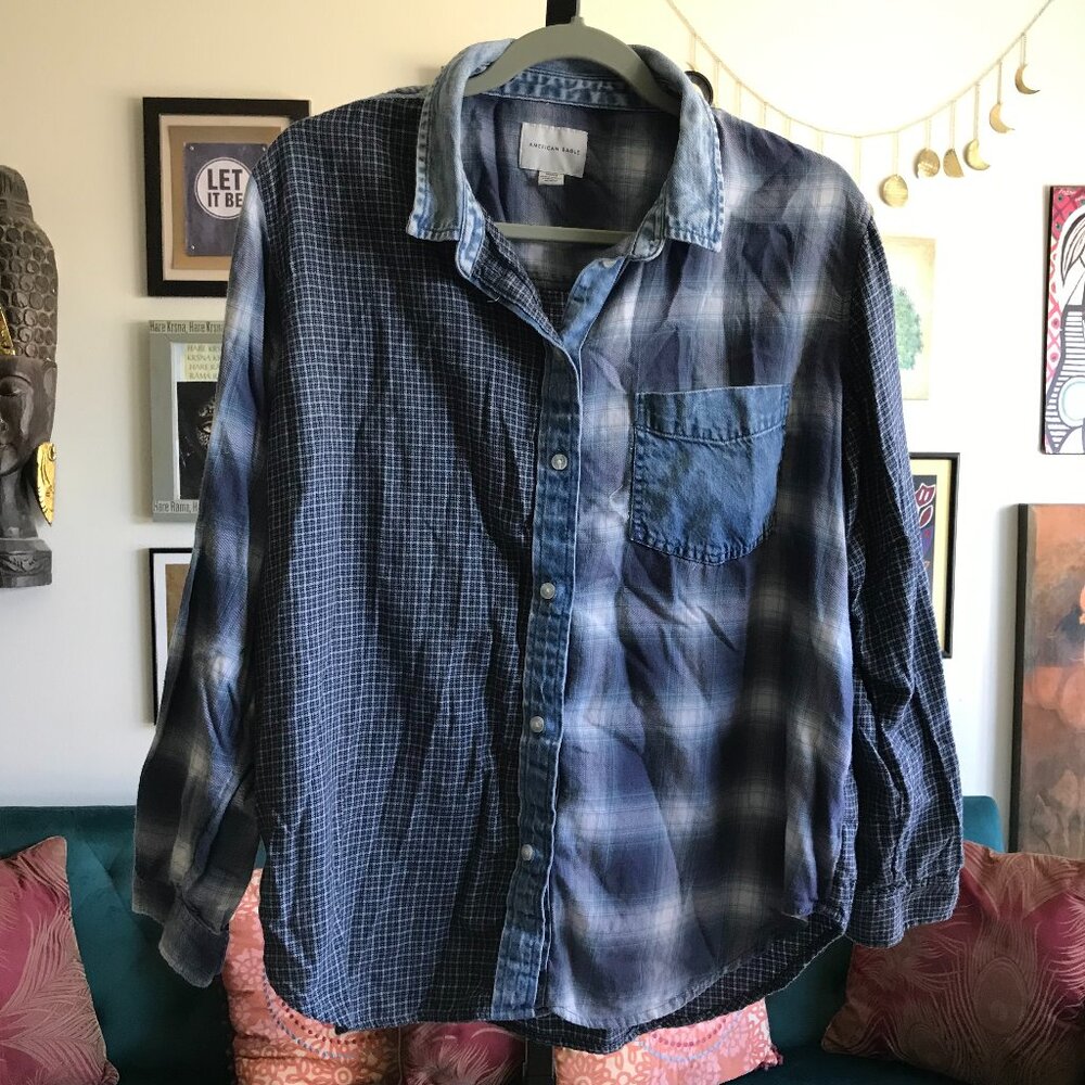 AMERICAN EAGLE size M Blue Plaid Flannel & Distressed Denim Button Up Shirt